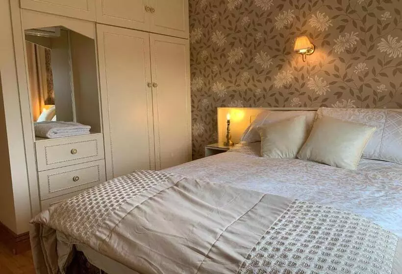 Bridgeview B&b