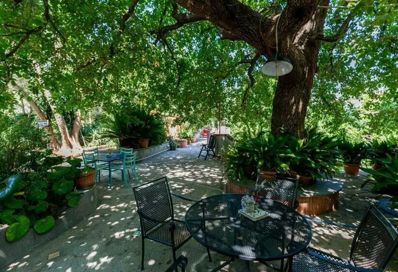 ペンション Villa La Quercia