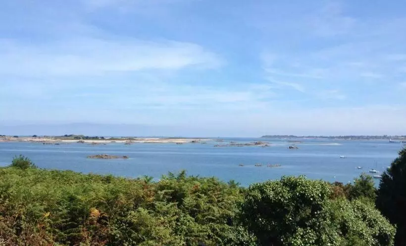 Aamiaismajoitus (B&B) Aux Perderies