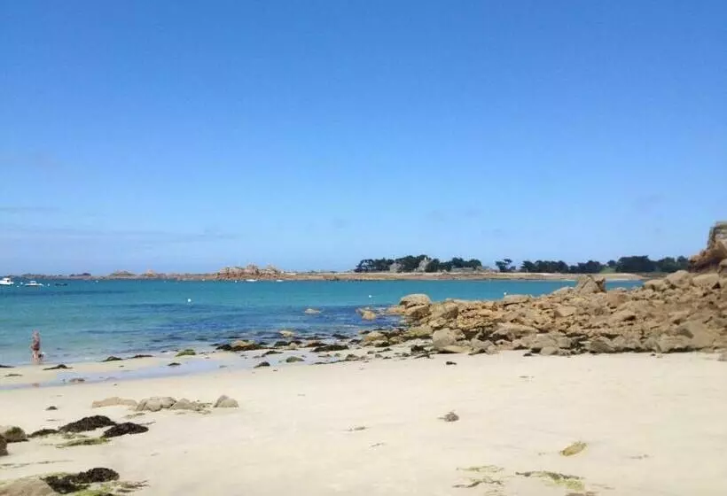 Aamiaismajoitus (B&B) Aux Perderies