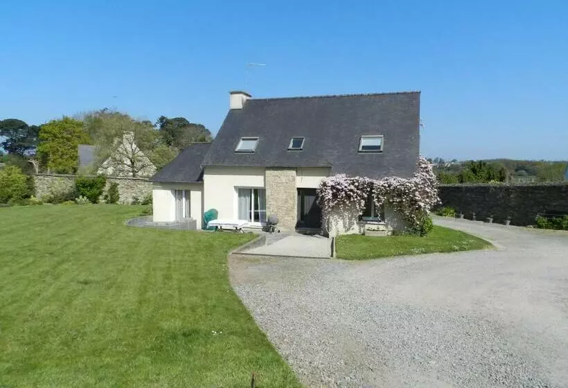 Aamiaismajoitus (B&B) Aux Perderies