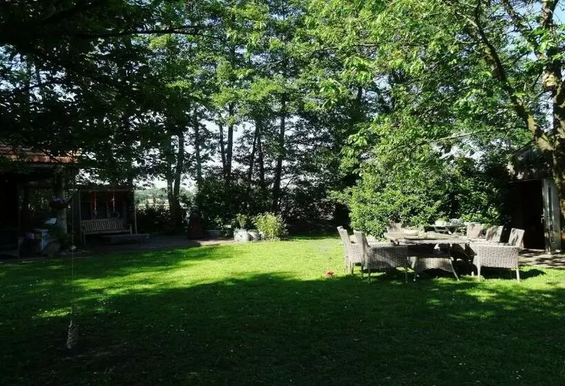 ベッドアンドブレックファースト Brinkesdiek