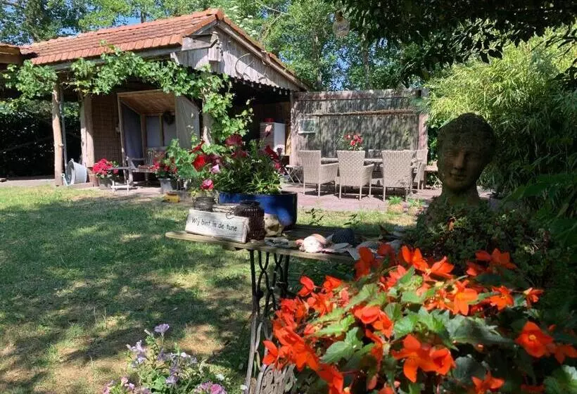 ベッドアンドブレックファースト Brinkesdiek