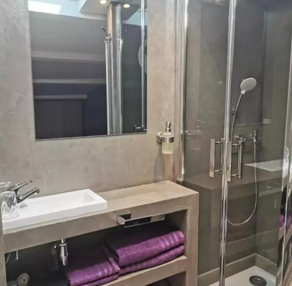 Aamiaismajoitus (B&B) Chambres D Hotes Naturiste, Village Naturiste Cap D Agde, Draps, Serviette, Café, Menage Inclus En F