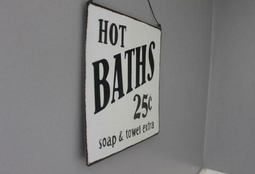 مبيت وإفطار Ivy Cottage B And B