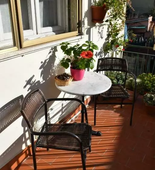 تختخواب و صبحانه La Lanterna Di Lida E Beppe