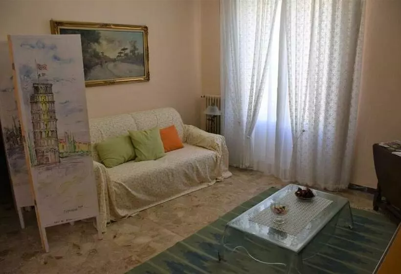 تختخواب و صبحانه La Lanterna Di Lida E Beppe