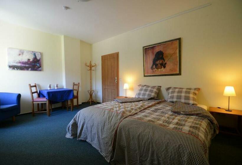 Bed and Breakfast Penzion Art Kutna Hora