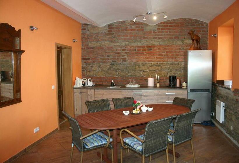 Bed and Breakfast Penzion Art Kutna Hora