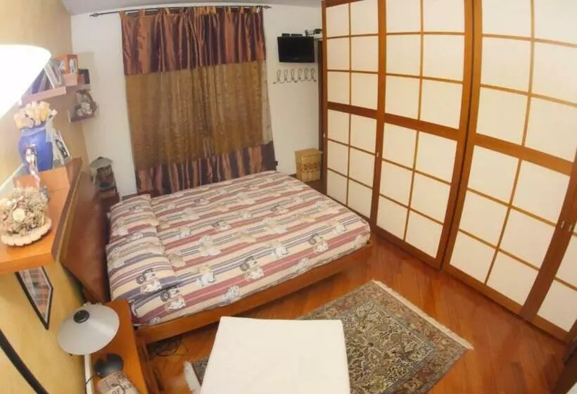 ベッドアンドブレックファースト Villa Roberta