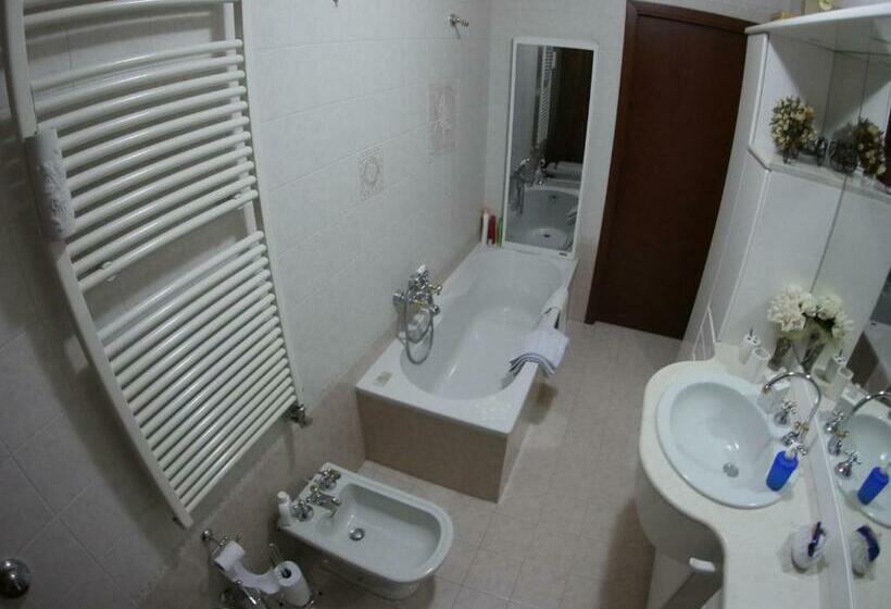 مبيت وإفطار Villa Roberta