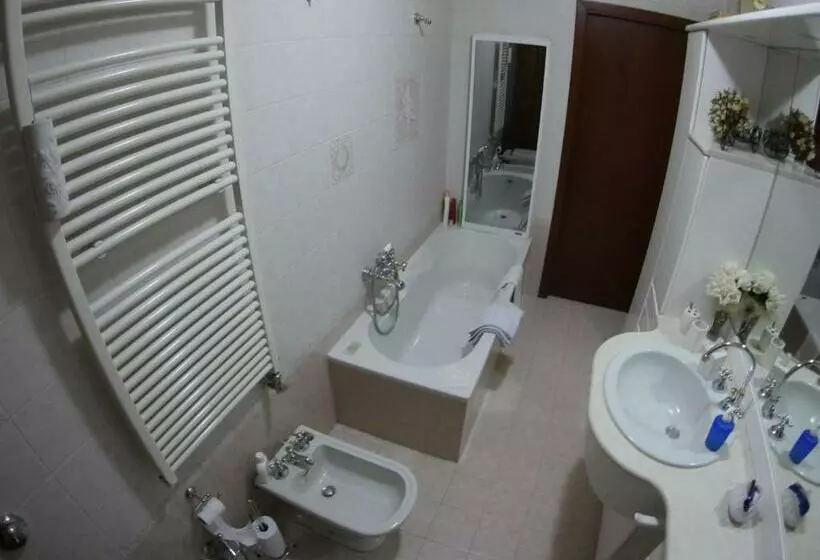 ベッドアンドブレックファースト Villa Roberta