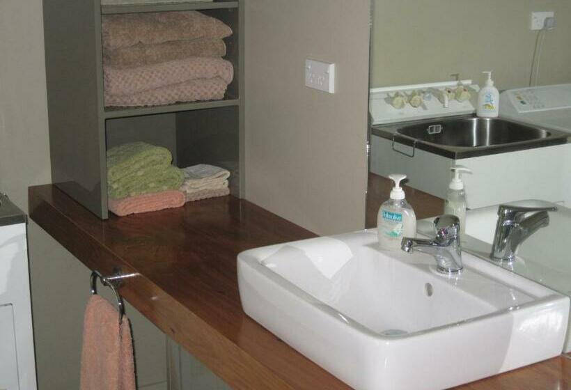 فندق The Loft At Te Kumi Tirohanga