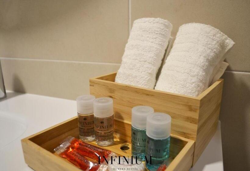 پانسیون Infinium Zamora Suites