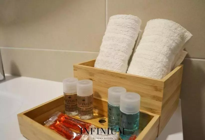 پانسیون Infinium Zamora Suites