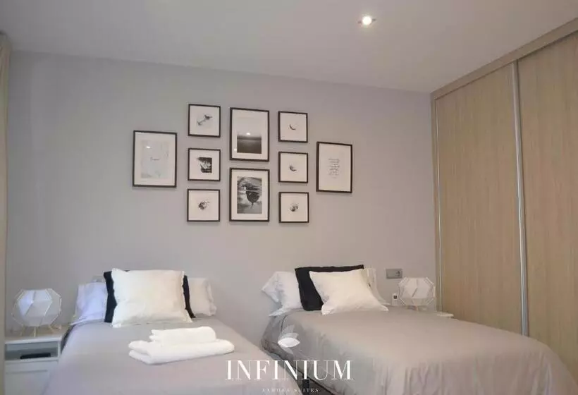 پانسیون Infinium Zamora Suites
