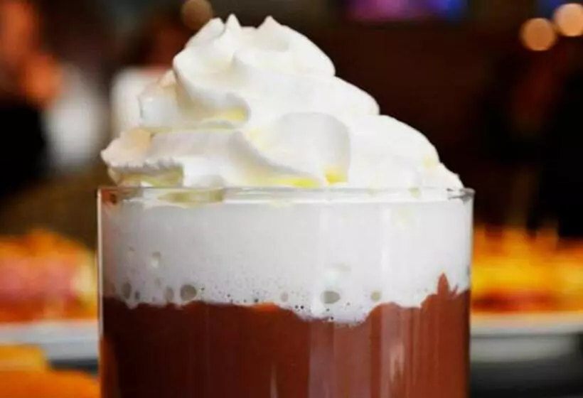 پانسیون Infinium Zamora Suites