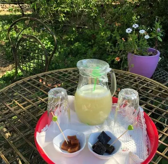 ペンション Les Insolites De Taracopala