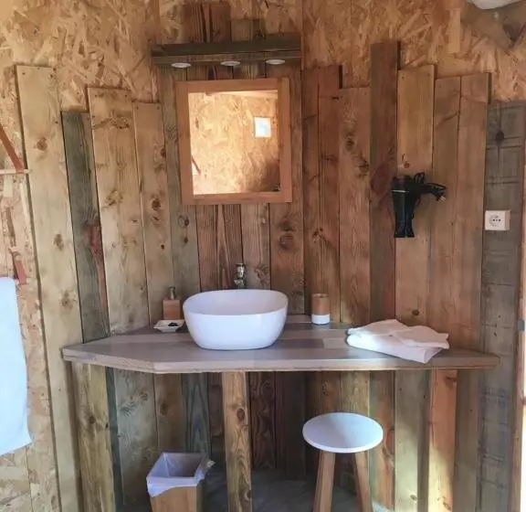 ペンション Les Insolites De Taracopala