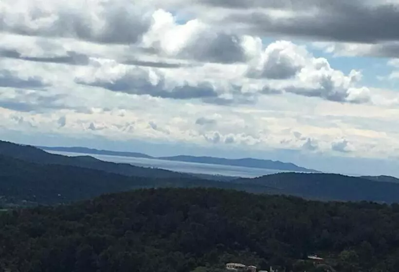 ペンション Les Insolites De Taracopala