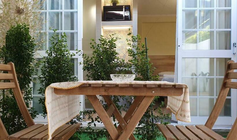 펜션 Margarida Guest House   Rooms