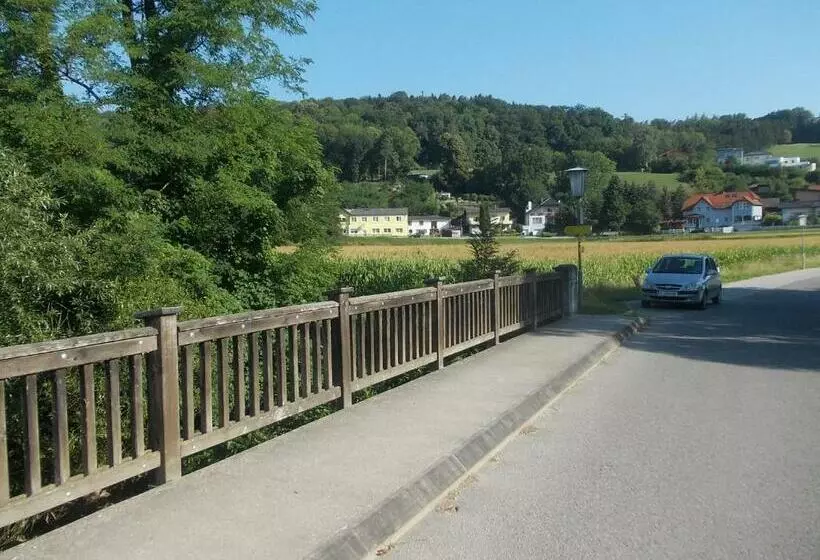 Retkeilymaja Gasthaus Kleebinder