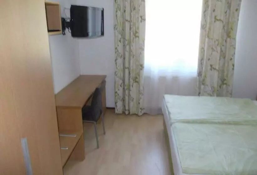 Retkeilymaja Gasthaus Kleebinder