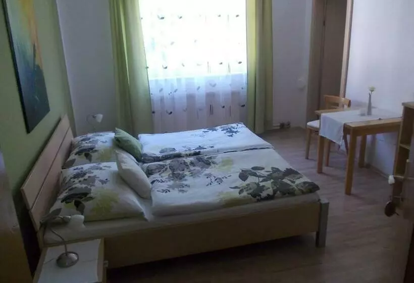 Retkeilymaja Gasthaus Kleebinder