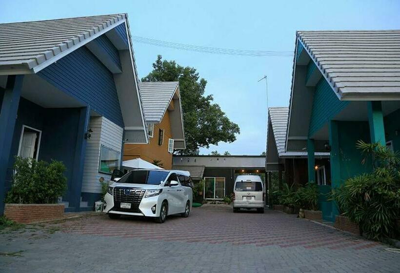 Baan Bon Resort Bang Tabun