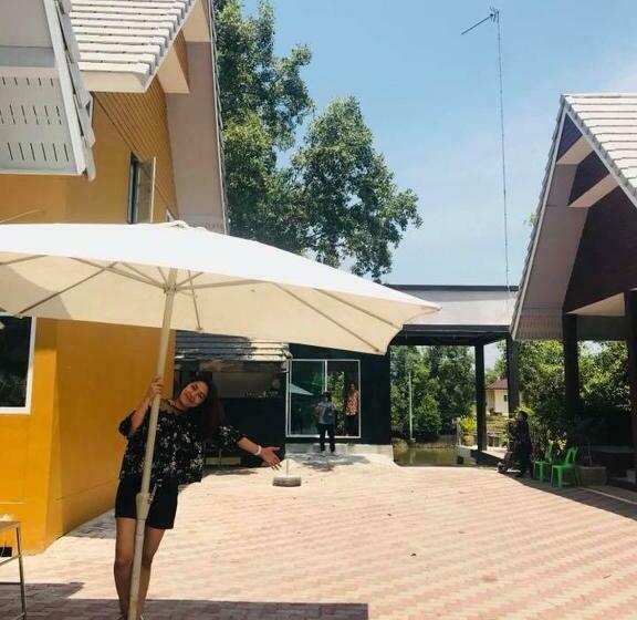 Baan Bon Resort Bang Tabun