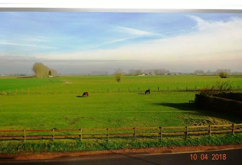 Aamiaismajoitus (B&B) Benbsjerie