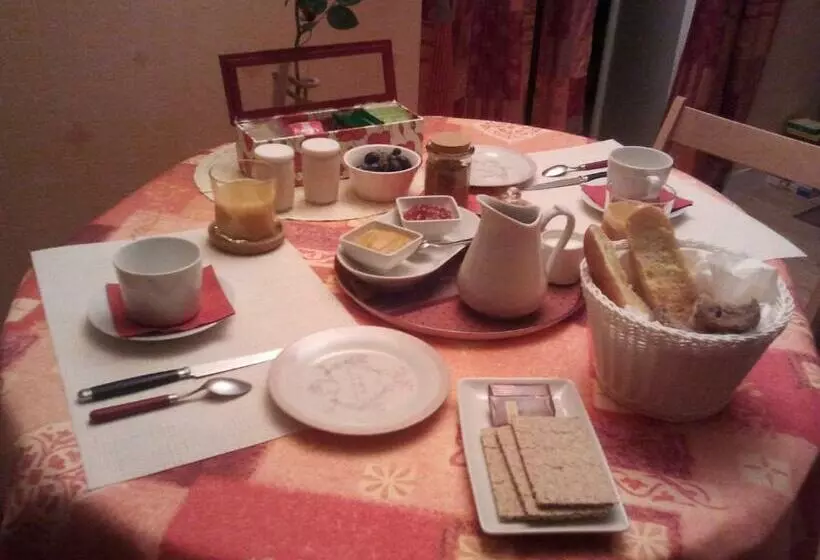 Aamiaismajoitus (B&B) Pacéenne