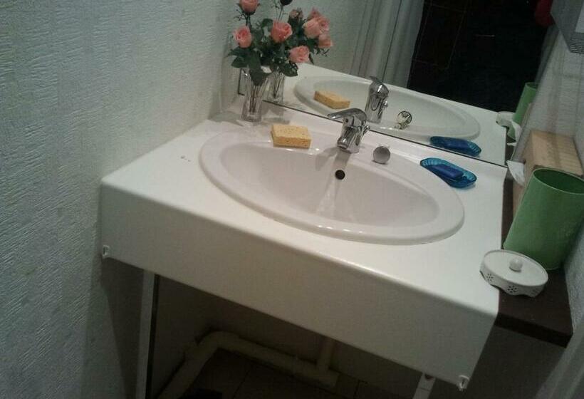 مبيت وإفطار Pacéenne