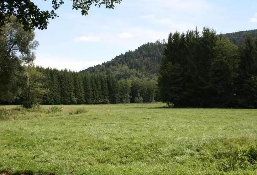 Aamiaismajoitus (B&B) Notre Cachette