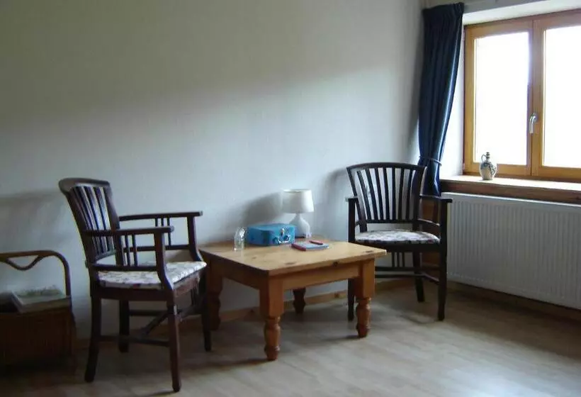 Aamiaismajoitus (B&B) Notre Cachette