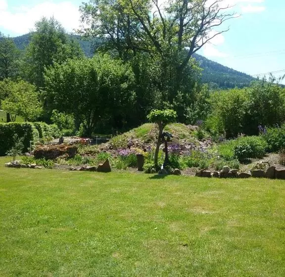 Aamiaismajoitus (B&B) Notre Cachette