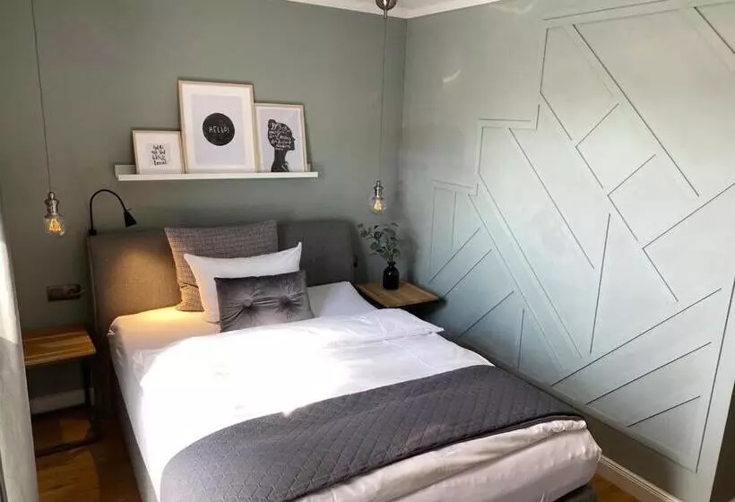 Boutique Hotel Lindenhof, Bed & Breakfast