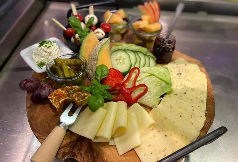 Boutique Hotel Lindenhof, Bed & Breakfast