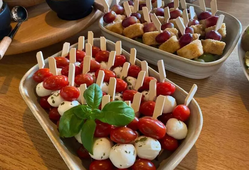 Boutique Hotel Lindenhof, Bed & Breakfast