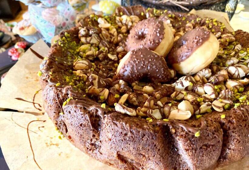 Boutique Hotel Lindenhof, Bed & Breakfast