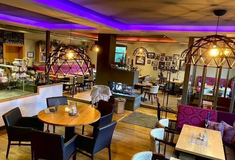 Boutique Hotel Lindenhof, Bed & Breakfast