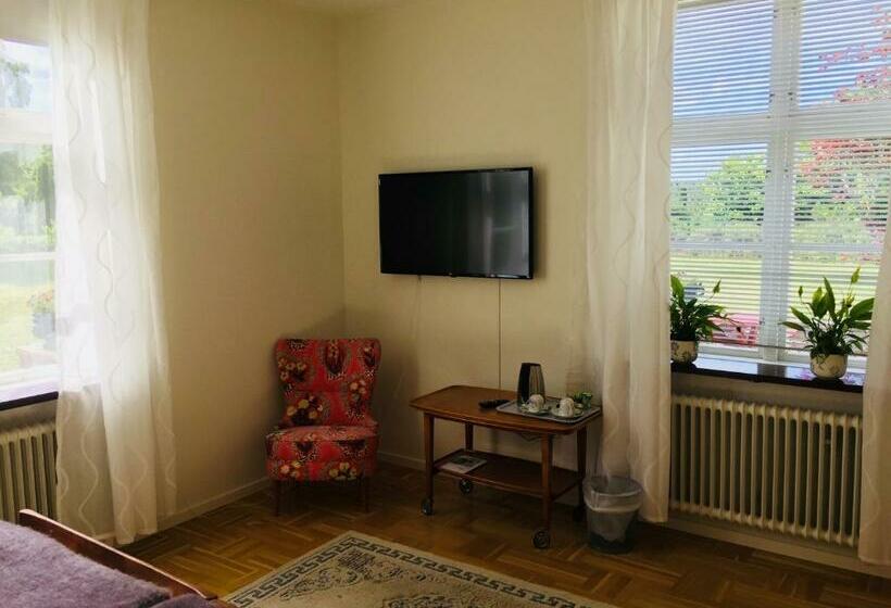 فندق Stavsjö Herrgårdsflygel