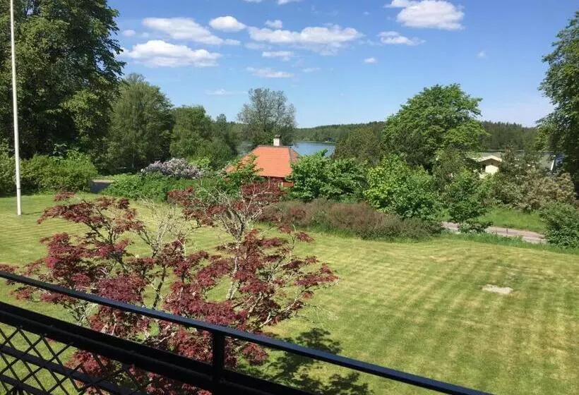 ホテル Stavsjö Herrgårdsflygel