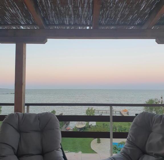 Pensão Poarta Apelor