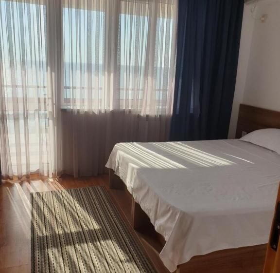 Pensão Poarta Apelor