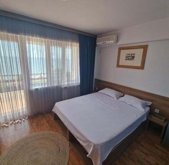 Pensão Poarta Apelor