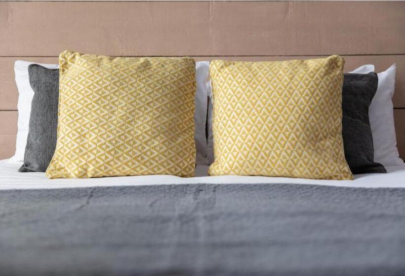 ペンション The Vanguard York   Private Residence