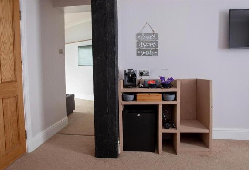 ペンション The Vanguard York   Private Residence