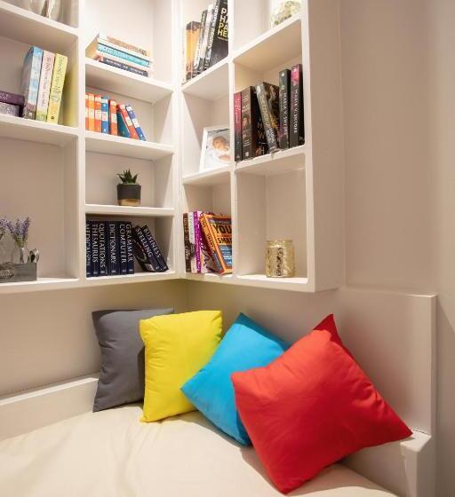 ペンション The Vanguard York   Private Residence