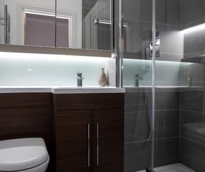 ペンション The Vanguard York   Private Residence